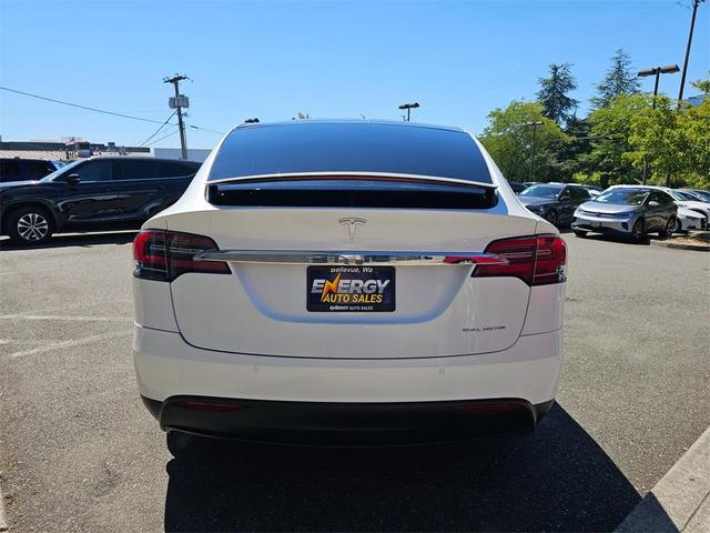 Photo of 2020 White Tesla Model X