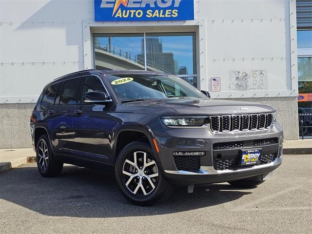 Photo of 2024 Metallic Jeep Grand Cherokee L