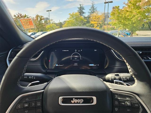 Photo of 2024 Metallic Jeep Grand Cherokee L