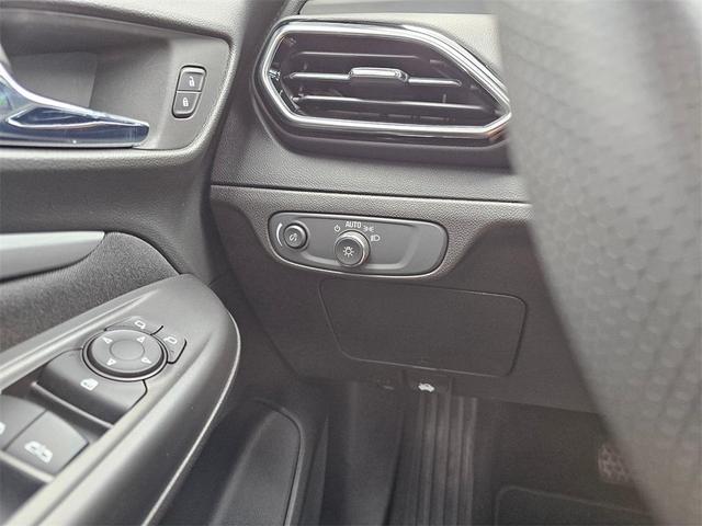 Photo of 2022 Summit White Chevrolet Bolt EUV