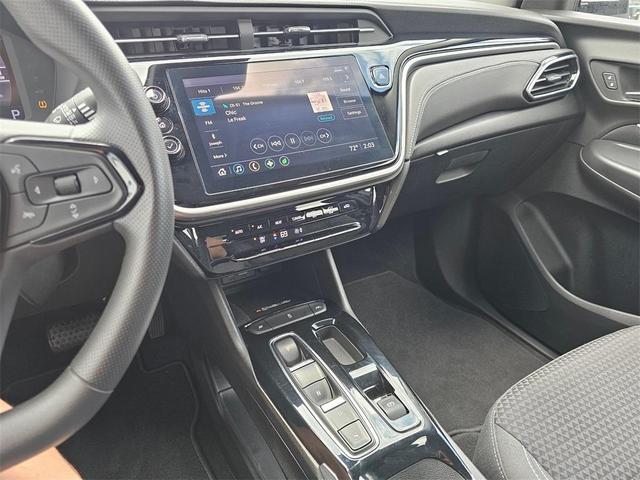 Photo of 2022 Summit White Chevrolet Bolt EUV