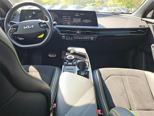 Photo of 2023 Runway Red Kia EV6