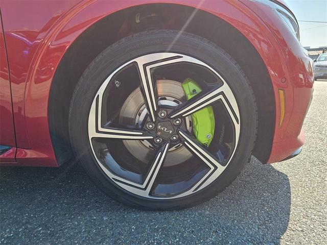 Photo of 2023 Runway Red Kia EV6