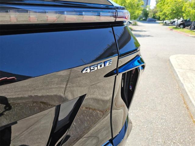 Photo of 2023 Black Metallic Cadillac LYRIQ