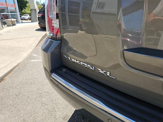 Photo of 2017 Mineral GMC Yukon XL
