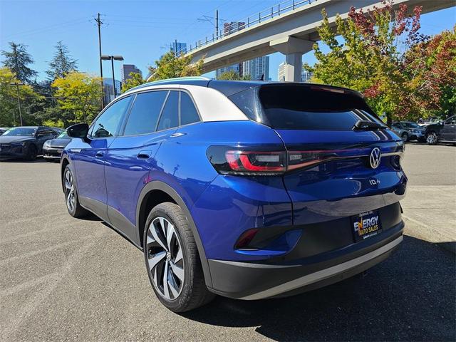 Photo of 2022 Blue Dusk / Black Roof Volkswagen ID.4
