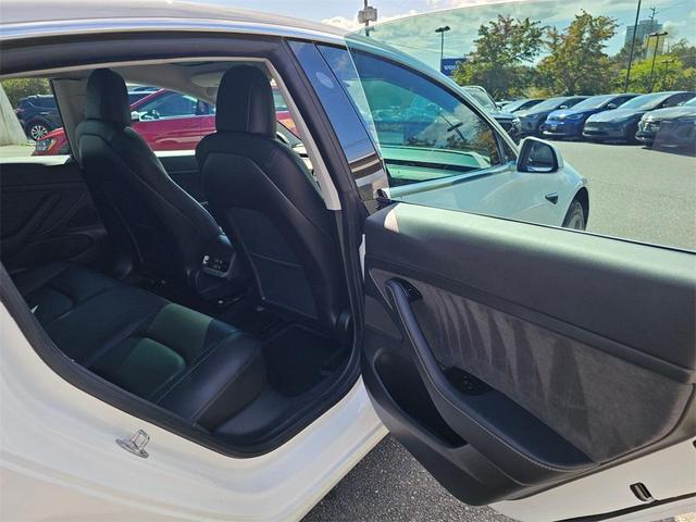 Photo of 2020 Pearl White Multi Tesla Model 3