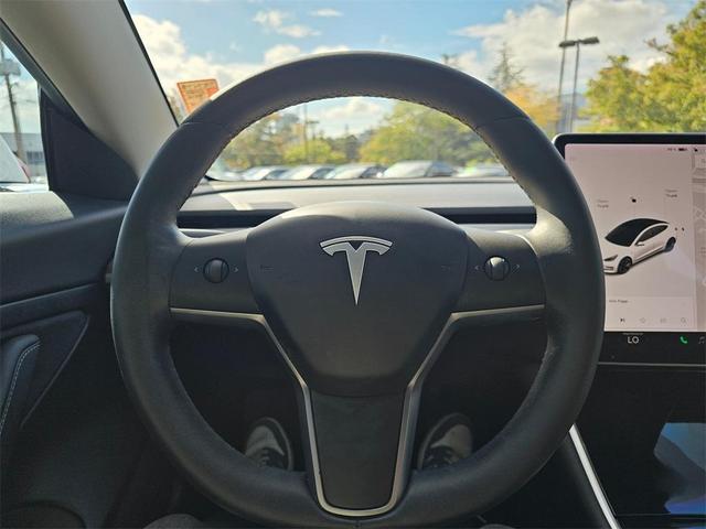 Photo of 2020 Pearl White Multi Tesla Model 3