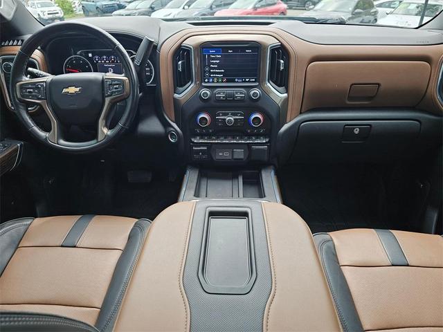 Photo of 2022 Black Chevrolet Silverado 2500