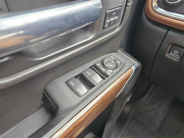 Photo of 2022 Black Chevrolet Silverado 2500