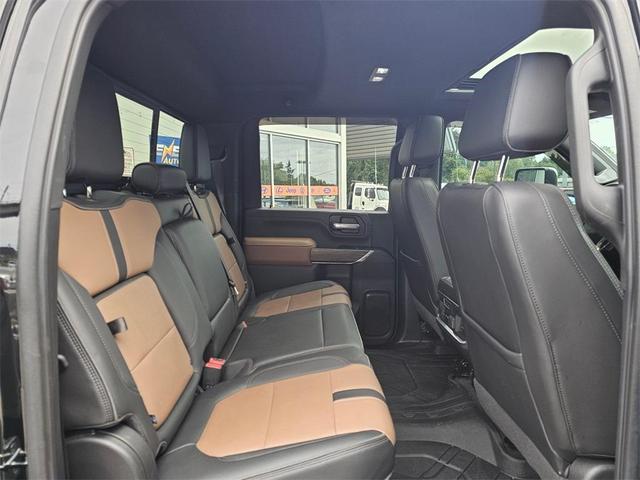 Photo of 2022 Black Chevrolet Silverado 2500