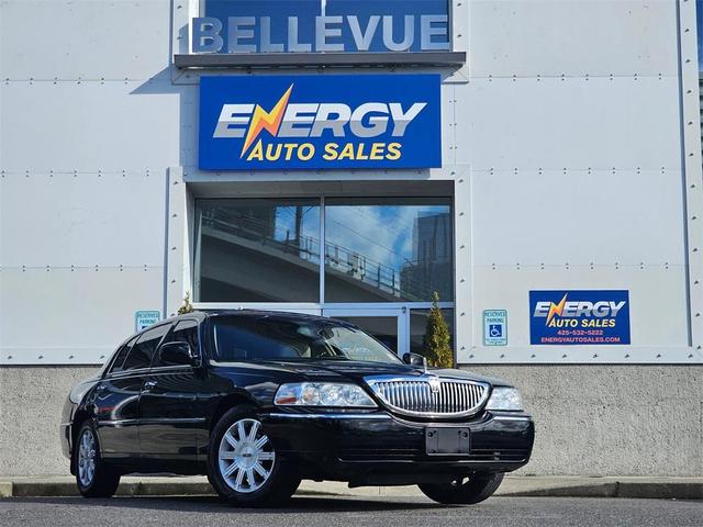 2011 Lincoln Town Car