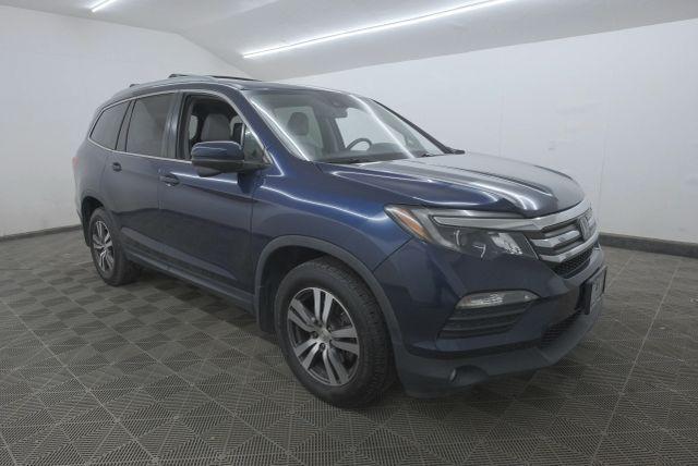 Photo of 2018 Steel Sapphire Metallic Honda Pilot