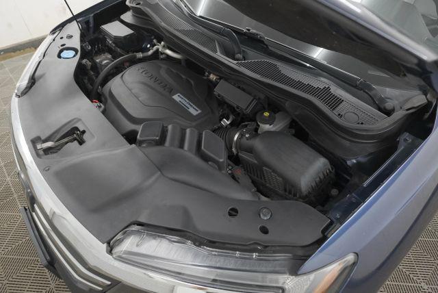 Photo of 2018 Steel Sapphire Metallic Honda Pilot
