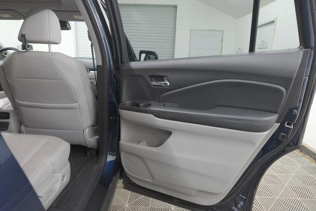 Photo of 2018 Steel Sapphire Metallic Honda Pilot