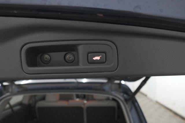 Photo of 2018 Steel Sapphire Metallic Honda Pilot