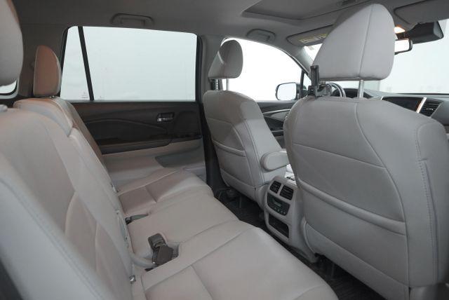 Photo of 2018 Steel Sapphire Metallic Honda Pilot