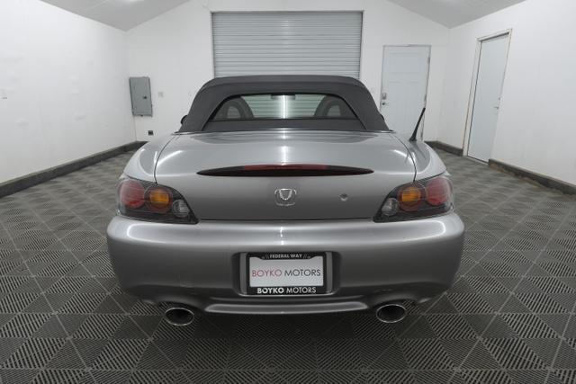 Photo of 2005 Silverstone Metallic Honda S2000