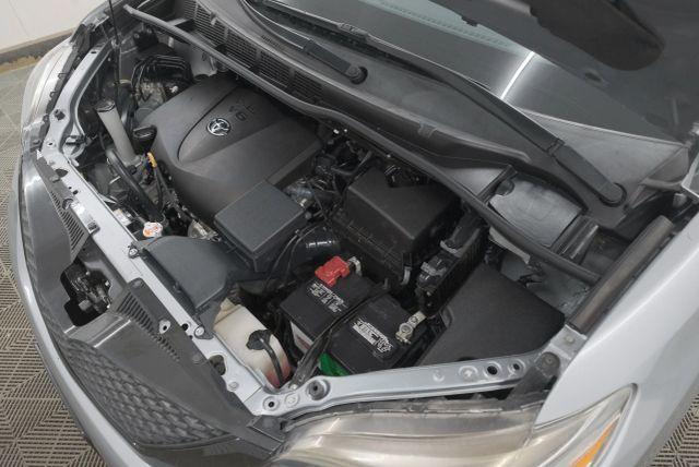 Photo of 2017 Predawn Gray Mica Toyota Sienna