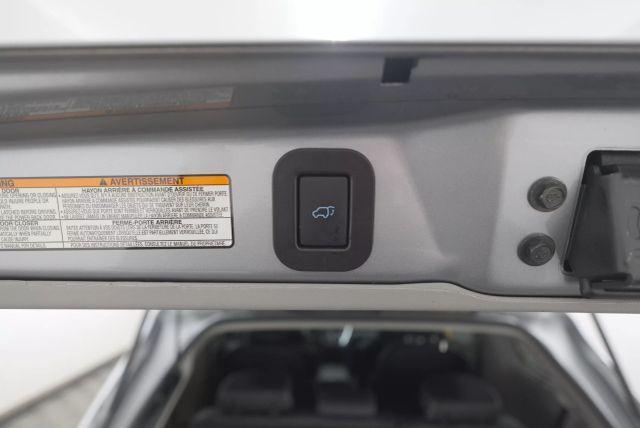 Photo of 2017 Predawn Gray Mica Toyota Sienna