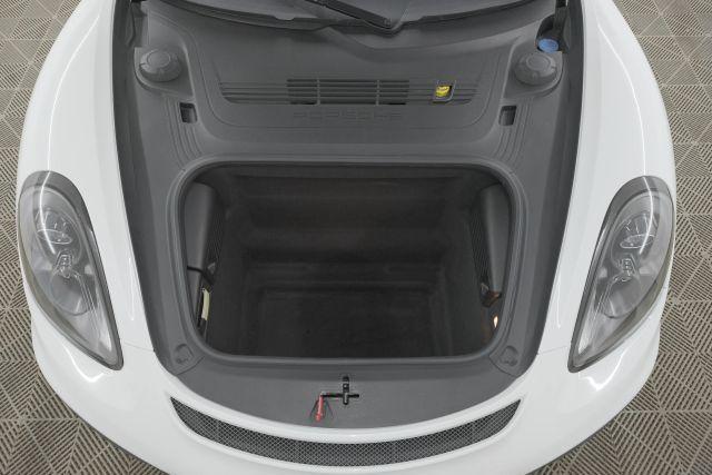 Photo of 2016 White Porsche Cayman