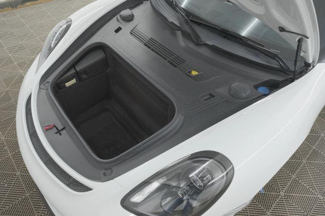 Photo of 2016 White Porsche Cayman