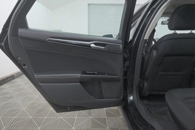 Photo of 2015 Tuxedo Black Metallic Ford Fusion