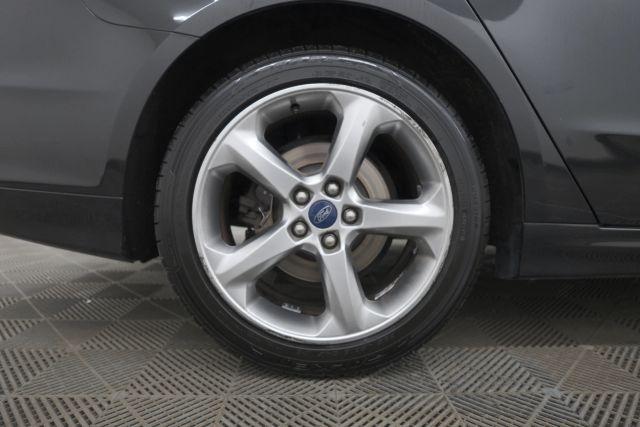 Photo of 2015 Tuxedo Black Metallic Ford Fusion