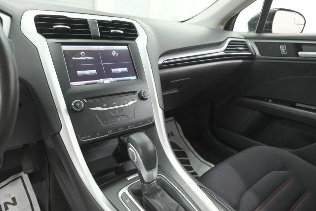 Photo of 2015 Tuxedo Black Metallic Ford Fusion