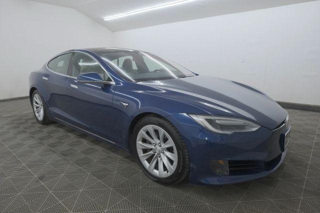 Photo of 2017 Deep Blue Metallic Tesla Model S