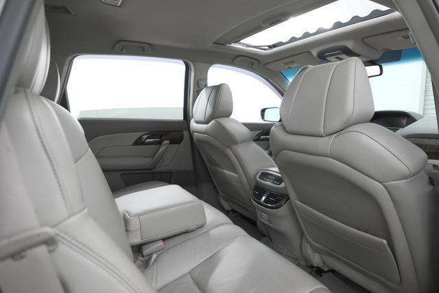 Photo of 2010 Polished Metal Metallic Acura MDX