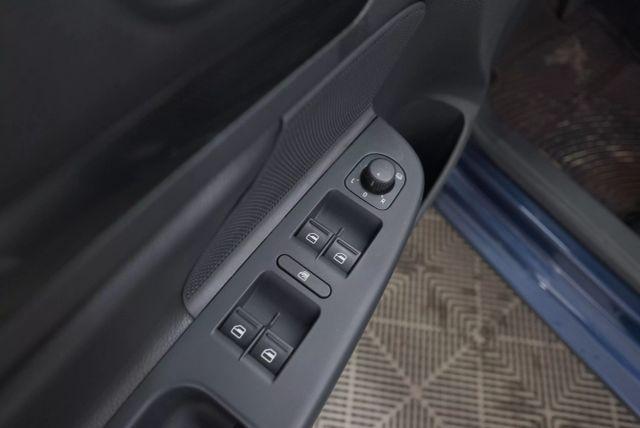 Photo of 2013 Tempest Blue Metallic Volkswagen Jetta SportWagen