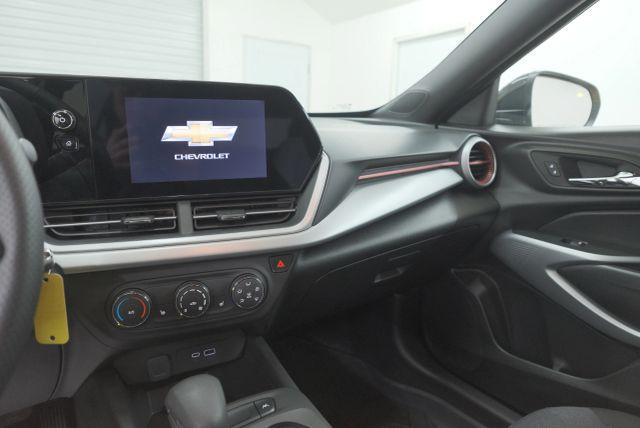 Photo of 2024 Nitro Yellow Chevrolet Trax