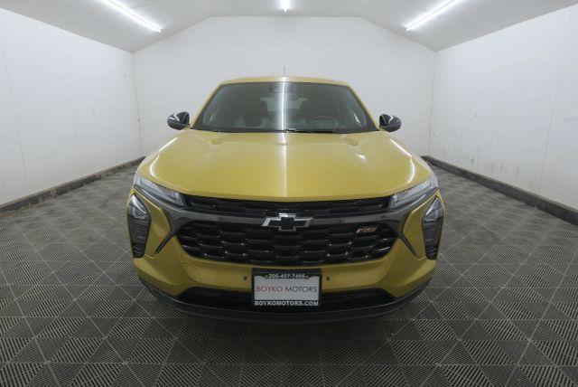 Photo of 2024 Nitro Yellow Chevrolet Trax