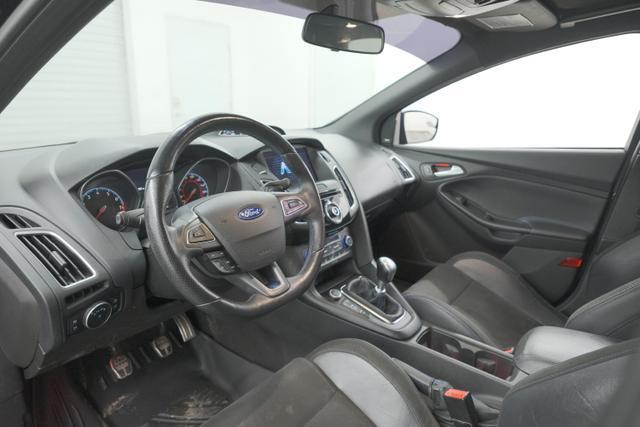 Photo of 2017 Shadow Black Ford Focus RS