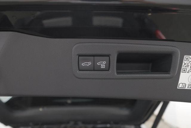 Photo of 2024 Celestial Black Toyota Venza