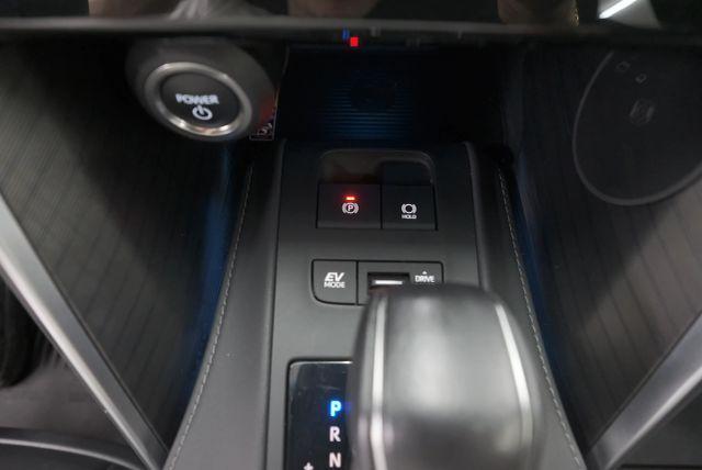 Photo of 2024 Celestial Black Toyota Venza