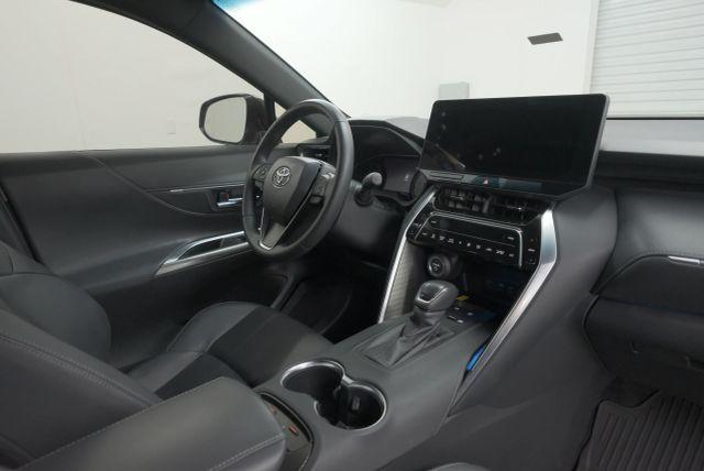 Photo of 2024 Celestial Black Toyota Venza