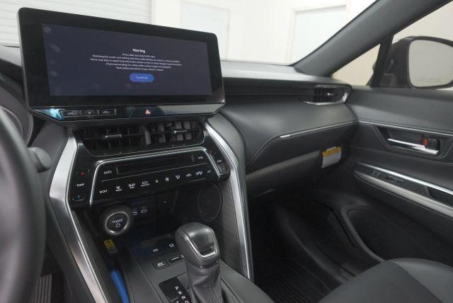 Photo of 2024 Celestial Black Toyota Venza