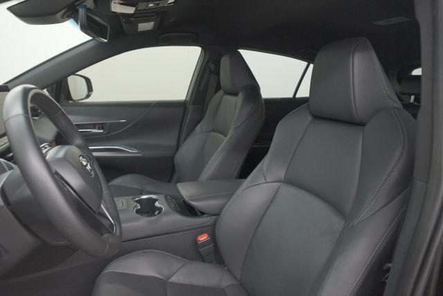 Photo of 2024 Celestial Black Toyota Venza