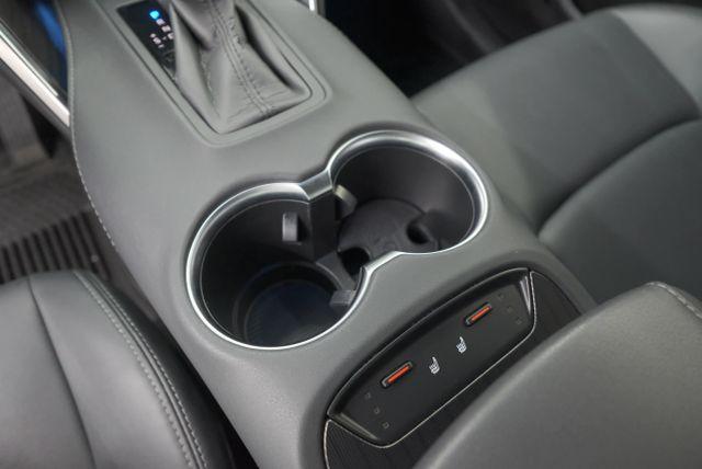 Photo of 2024 Celestial Black Toyota Venza