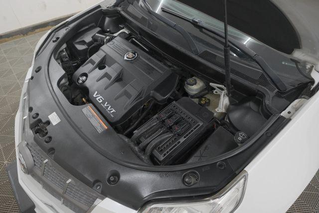 Photo of 2012 Platinum Ice Tri-Coat Cadillac SRX