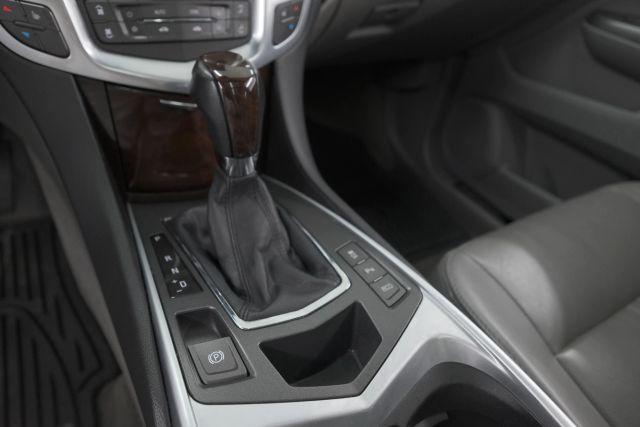 Photo of 2012 Platinum Ice Tri-Coat Cadillac SRX