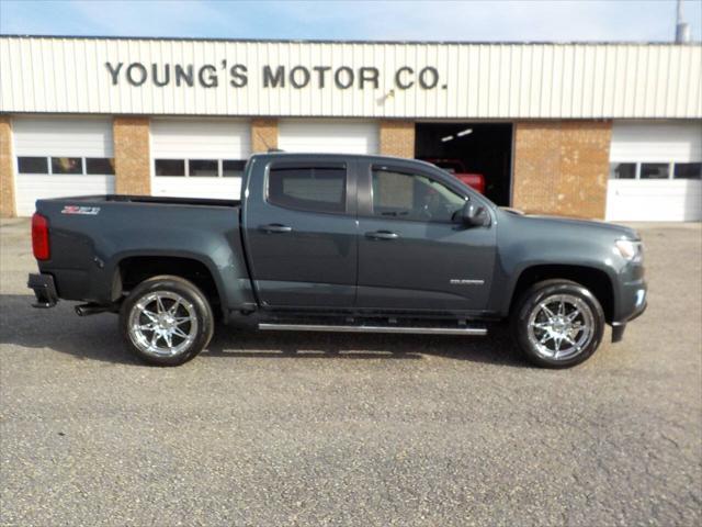 Photo of 2017 Graphite Metallic Chevrolet Colorado