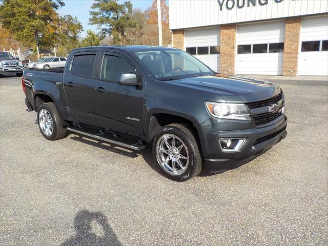 Photo of 2017 Graphite Metallic Chevrolet Colorado