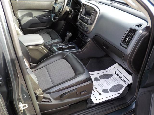 Photo of 2017 Graphite Metallic Chevrolet Colorado