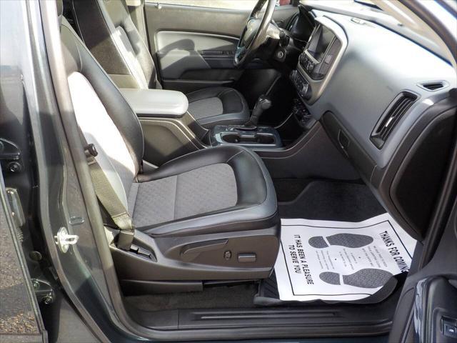 Photo of 2017 Graphite Metallic Chevrolet Colorado
