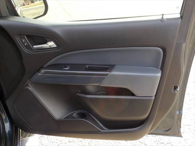 Photo of 2017 Graphite Metallic Chevrolet Colorado