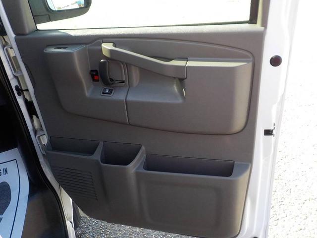 Photo of 2019 Summit White Chevrolet Express 2500