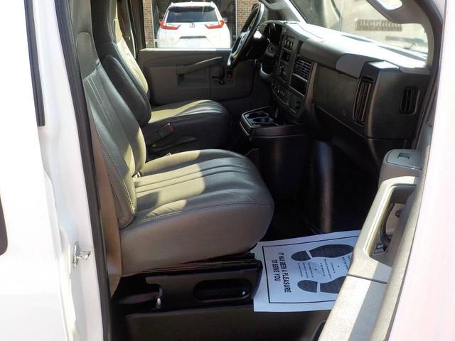 Photo of 2019 Summit White Chevrolet Express 2500